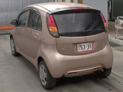 Mitsubishi I