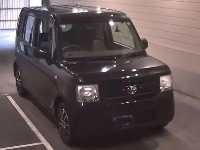 Toyota PIXIS SPACE