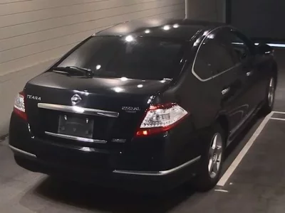 Nissan TEANA