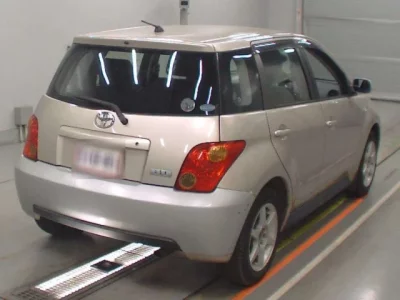 Toyota IST