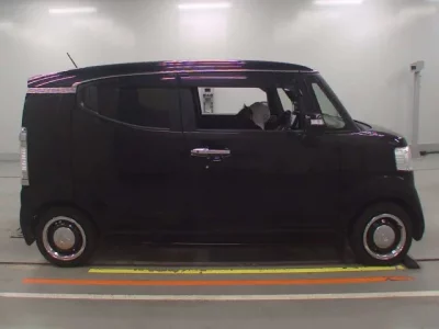 Honda N BOX SLASH