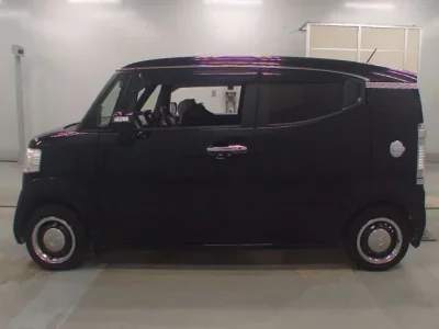 Honda N BOX SLASH