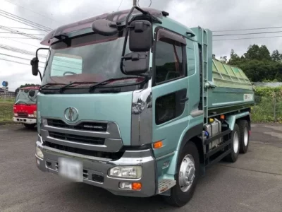 Nissan QUON