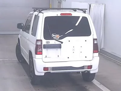 Mitsubishi PAJERO MINI