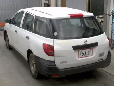 Nissan AD