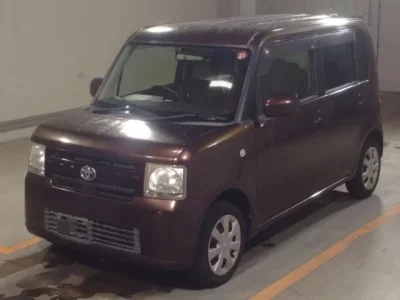 Toyota PIXIS SPACE