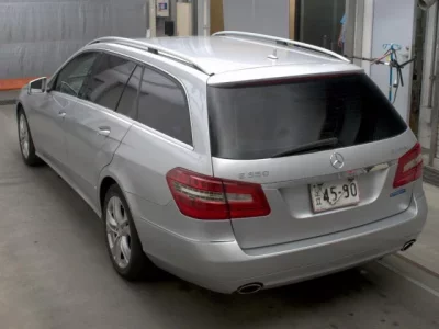 Mercedes-Benz E CLASS WAGON