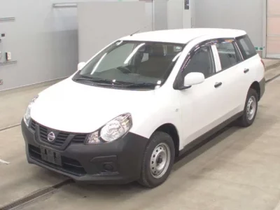 Nissan AD