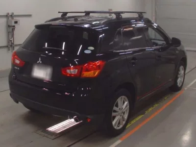 Mitsubishi RVR