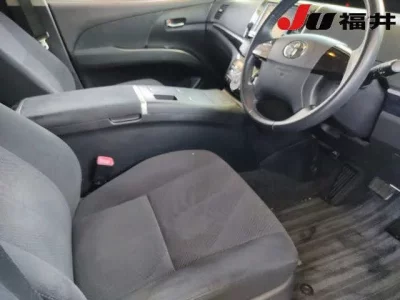 Toyota ESTIMA HYBRID