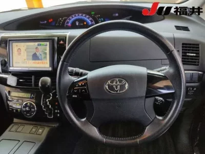 Toyota ESTIMA HYBRID