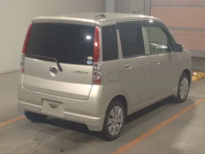 Subaru STELLA