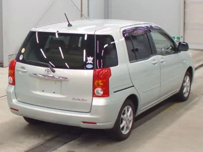 Toyota RAUM