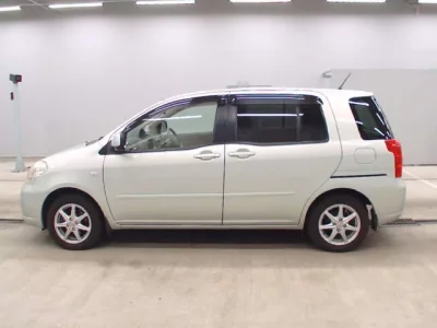 Toyota RAUM