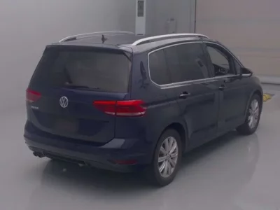 Volkswagen GOLF TOURAN