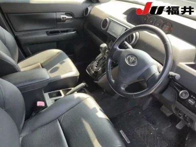 Toyota COROLLA RUMION