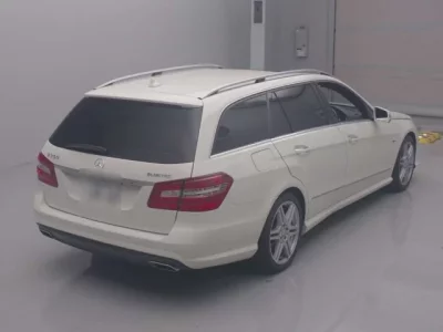 Mercedes-Benz E CLASS WAGON