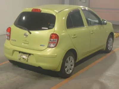 Nissan MARCH