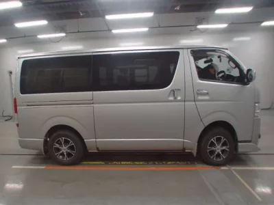 Toyota REGIUS ACE VAN