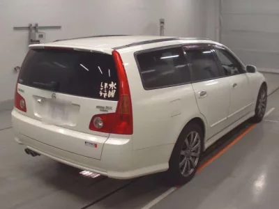 Nissan STAGEA