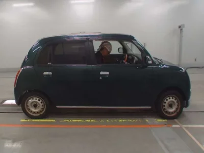 Daihatsu MIRA