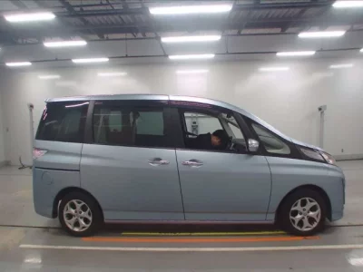 Mazda BIANTE