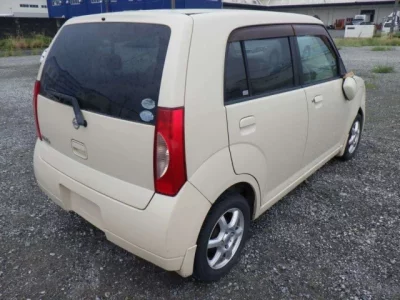 Nissan PINO