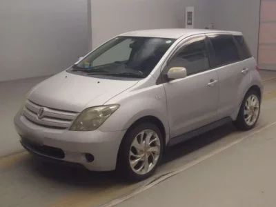 Toyota IST