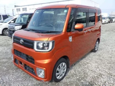 Toyota PIXIS MEGA