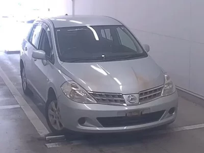 Nissan TIIDA LATIO