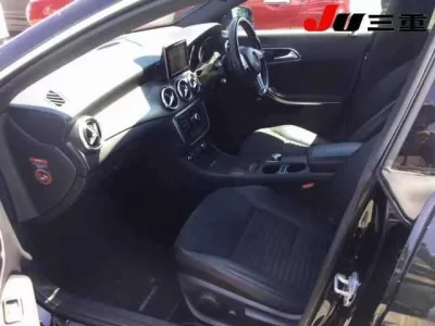 Mercedes-Benz CLA CLASS