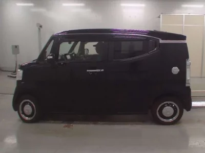 Honda N BOX SLASH