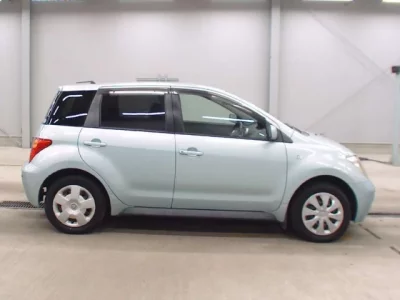 Toyota IST