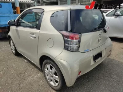 Toyota IQ