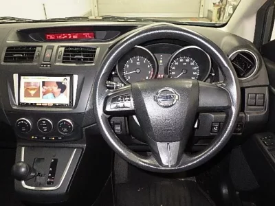 Nissan LAFESTA