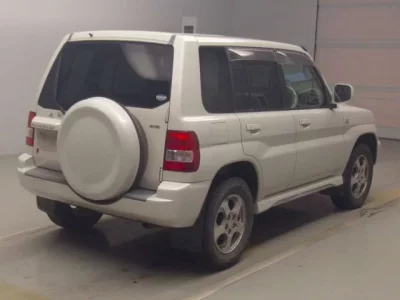 Mitsubishi PAJERO IO