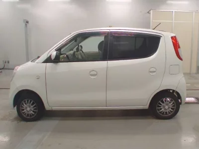Suzuki MRWAGON