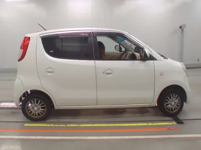 Suzuki MRWAGON