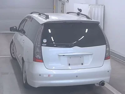 Mitsubishi GRANDIS