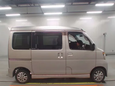 Daihatsu Atrai Wagon