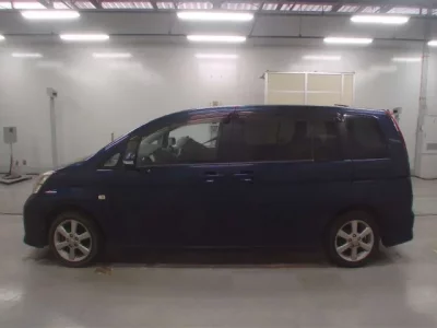Toyota ISIS