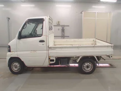 Nissan CLIPPER TRUCK