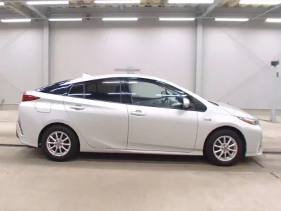 Toyota PRIUS PHV