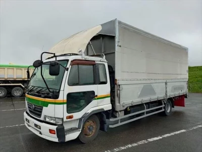 Nissan CONDOR