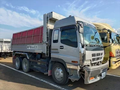 Isuzu TRUCK