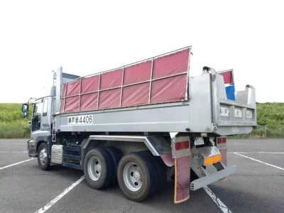 Isuzu TRUCK