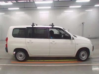 Toyota SUCCEED