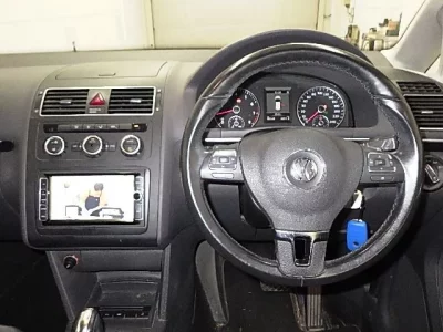 Volkswagen GOLF TOURAN