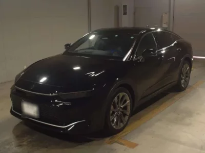 Toyota CROWN CROSSOVER