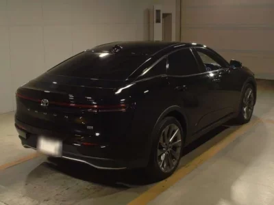 Toyota CROWN CROSSOVER